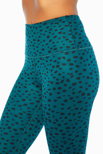 DEEP TEAL ANIMAL SPOTS