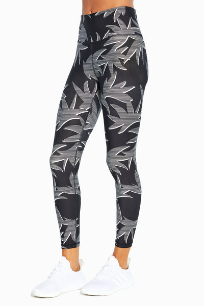 BLACK MONO PALMS