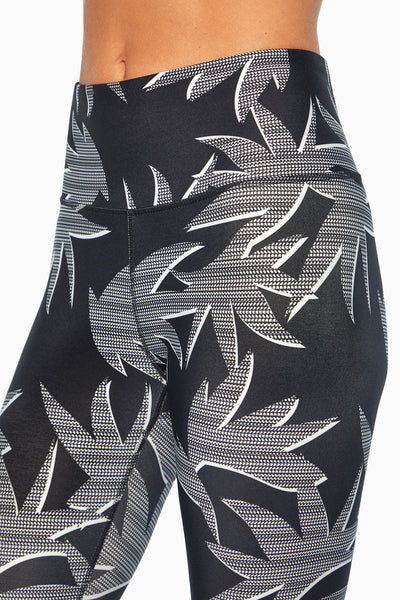 BLACK MONO PALMS
