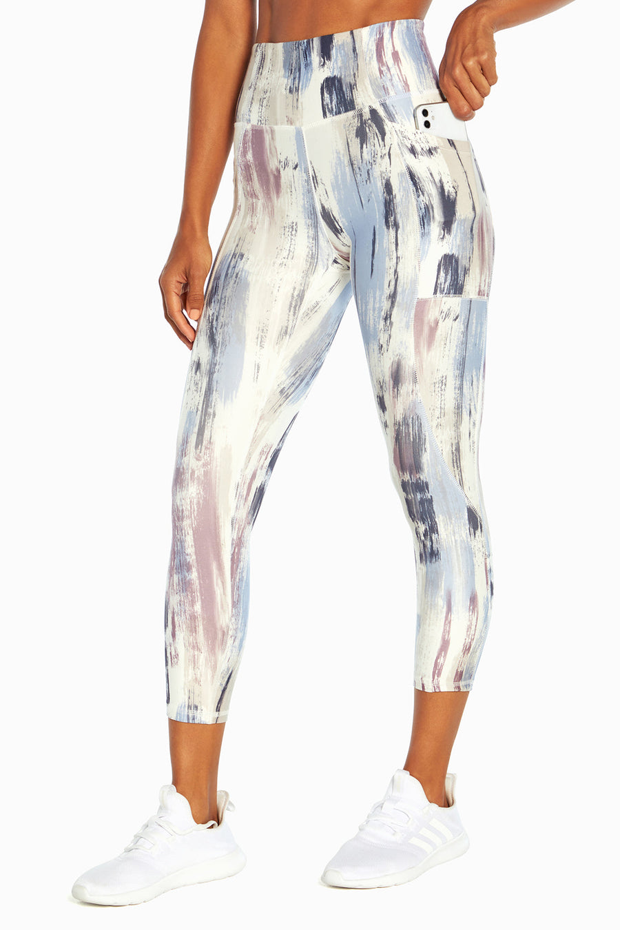 WHITE DISTRESSED WASH