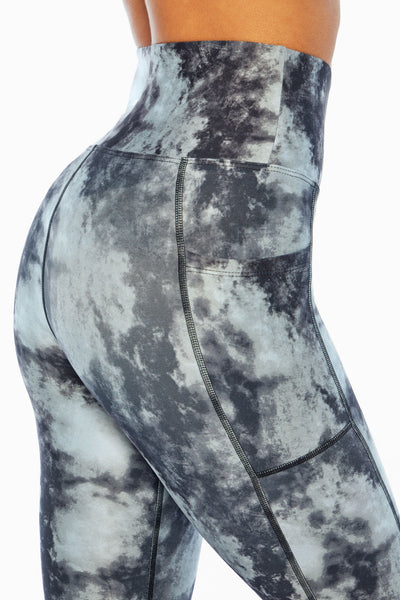 INDIA INK TIE DYE WAVE