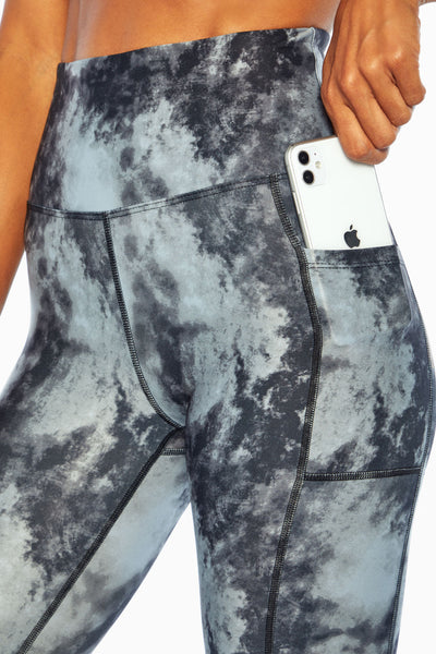 INDIA INK TIE DYE WAVE