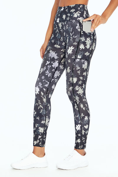 LIGHT FLORALS BLACK