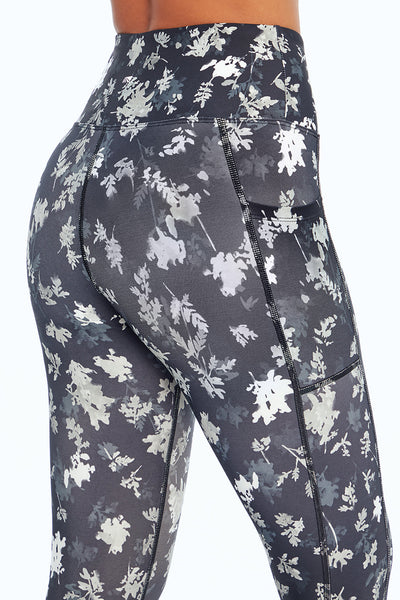 LIGHT FLORALS BLACK