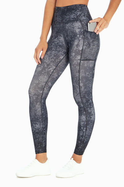 GRUNGE RUST LACE