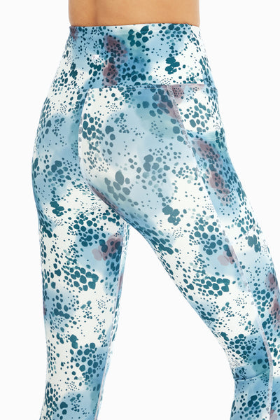 GRADIENT DOT ANIMAL