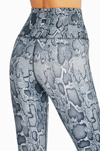 BOA CONSTRICTOR TURBULENCE / FROST LEOPARD