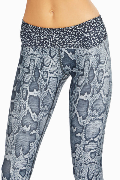 BOA CONSTRICTOR TURBULENCE / FROST LEOPARD