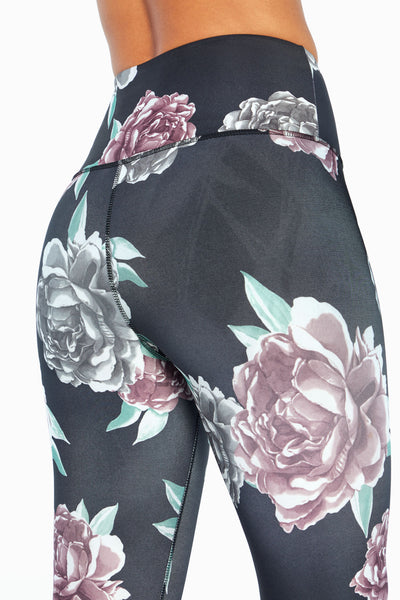 BLACK PEONY MIX / BLACK BRUSH STROKES