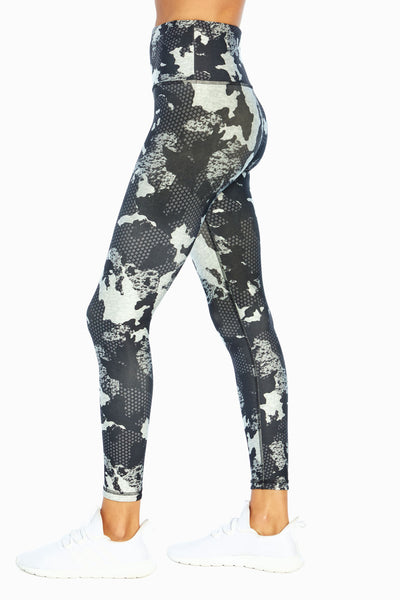 BLACK ANIMAL SPECKLE/BLACK DIGITIZED