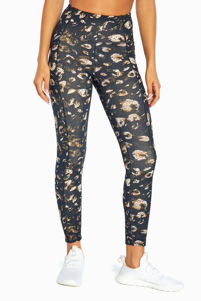 BLACK / NATURAL DISTRESSED LEOPARD