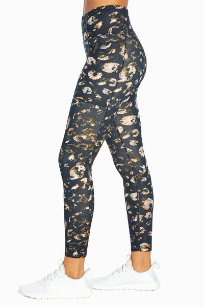 BLACK / NATURAL DISTRESSED LEOPARD