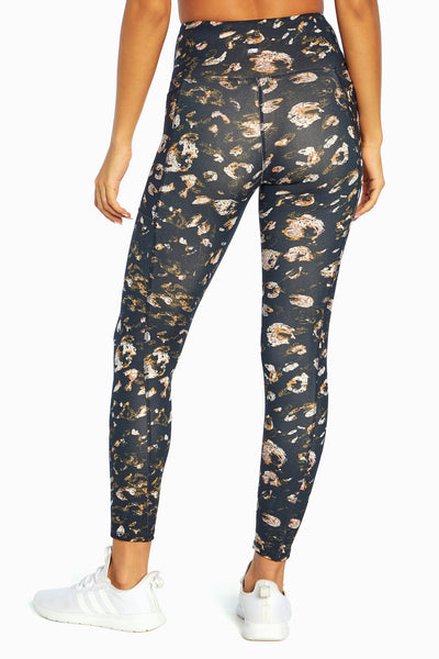 BLACK / NATURAL DISTRESSED LEOPARD